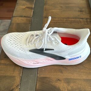 Women's Brooks Glycerin Max size 9